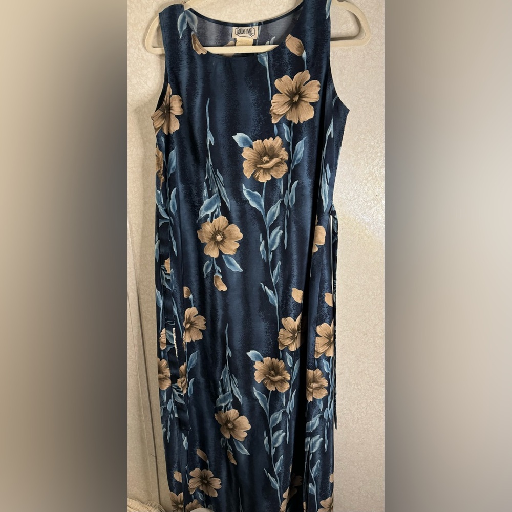 Vintage 90s Rolling Over Blue Dainty Floral Dress Old Money Fairy Core Maxi
